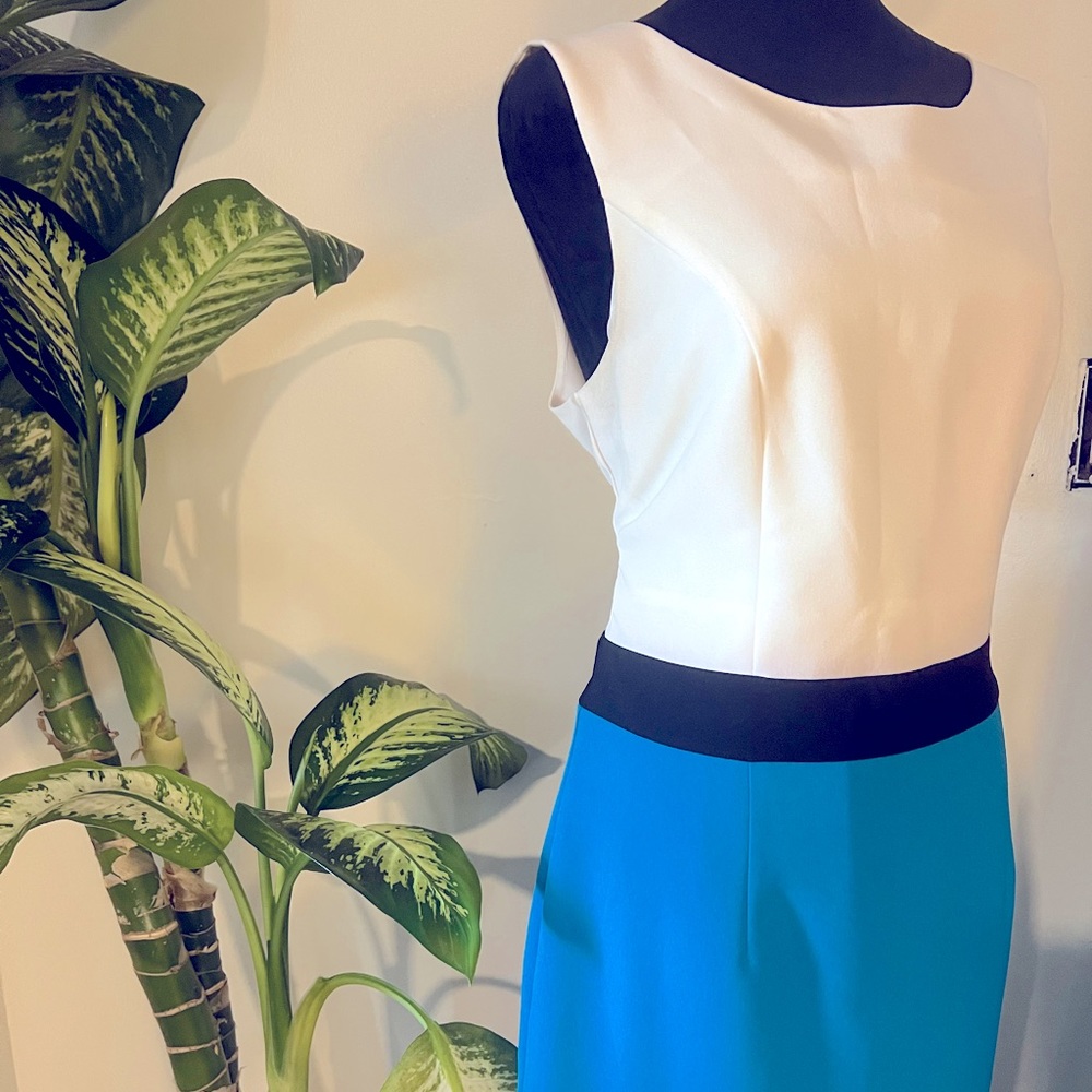 Banana Republic- size 12- business attire- turquoise- black- off white top
